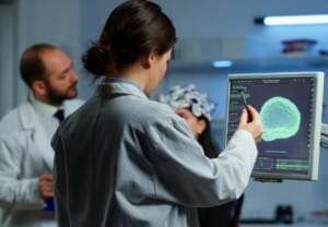 Диагностика аутизма у взрослых — основные симптомы и прогнозы